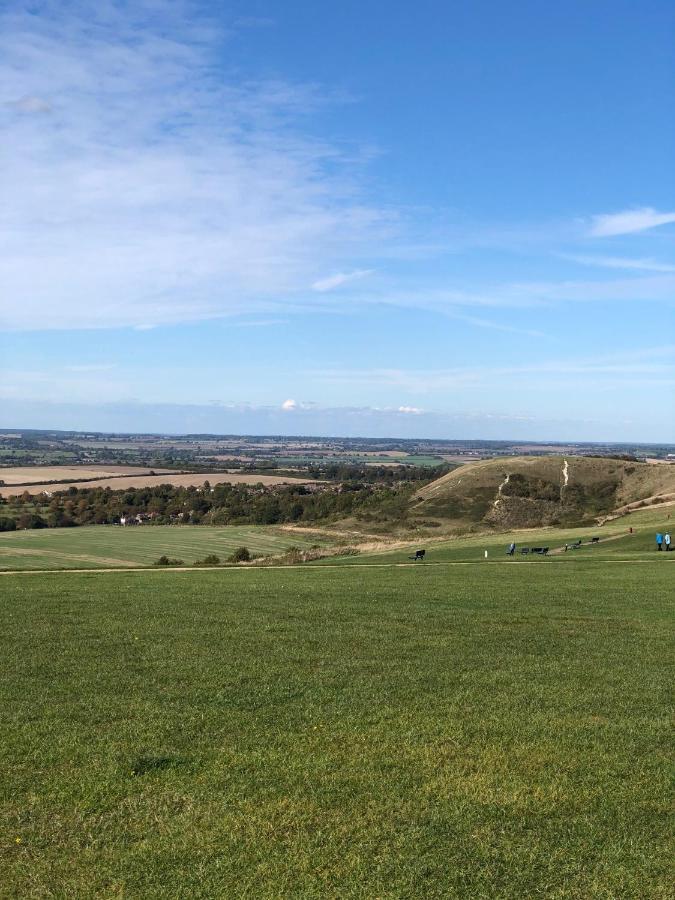 Old Hunters Lodge Whipsnade Limited 外观 照片