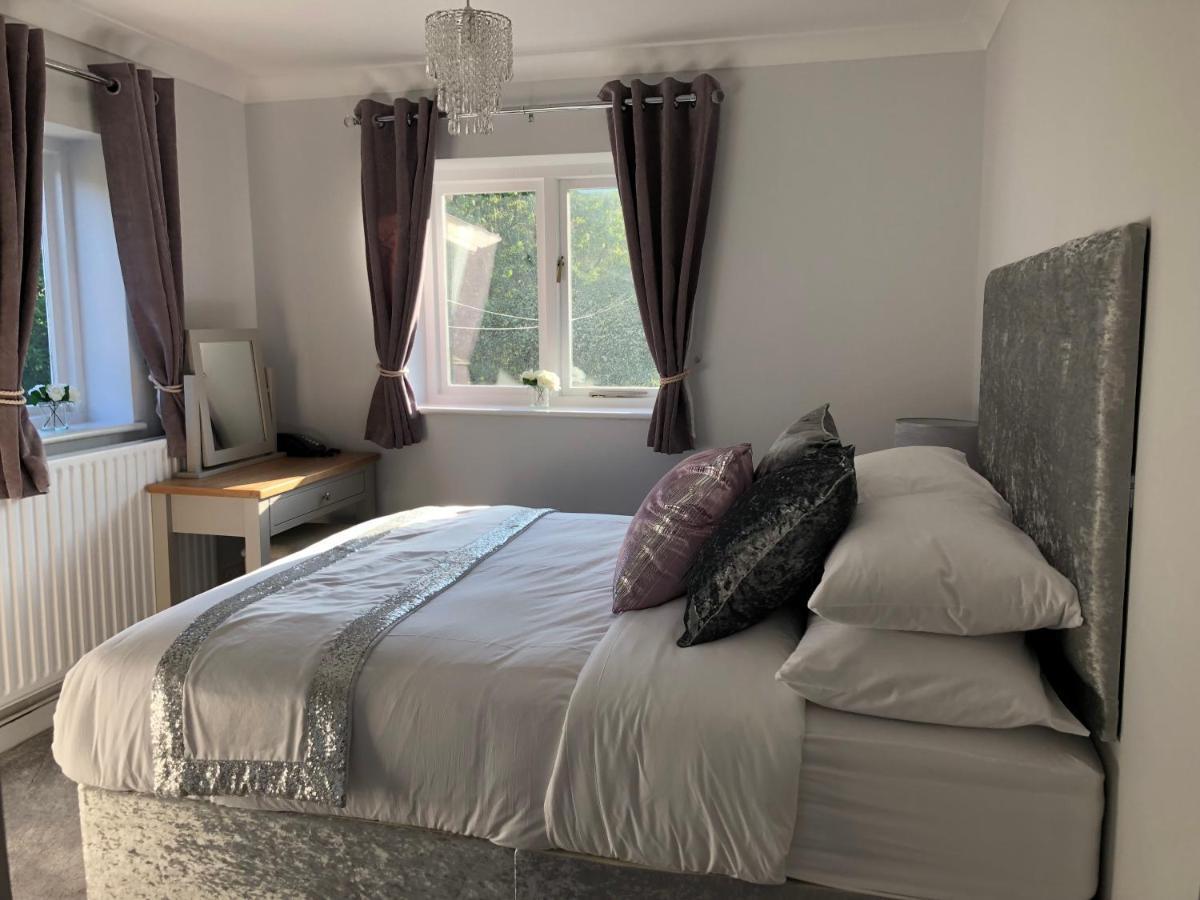 Old Hunters Lodge Whipsnade Limited 外观 照片