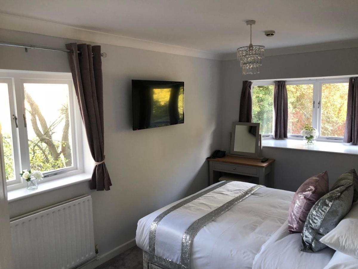 Old Hunters Lodge Whipsnade Limited 外观 照片